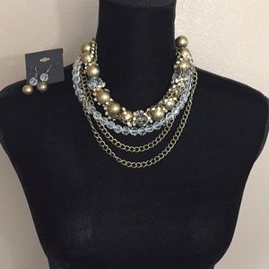 Necklace and earring set